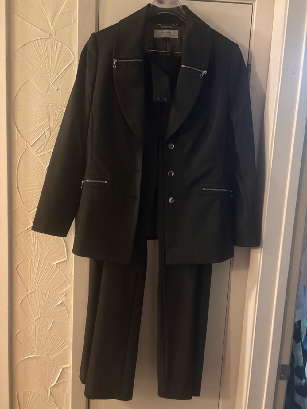 TAHARA by Arthur Lavine           Black Zipper-Accent Women's Blazer & Pants Set